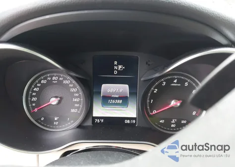 2015 Mercedes-Benz C 300 4Matic/Luxury 4Matic/Sport 4Matic z USA, uszkodzony, nr VIN 55SWF4KB6FU038890